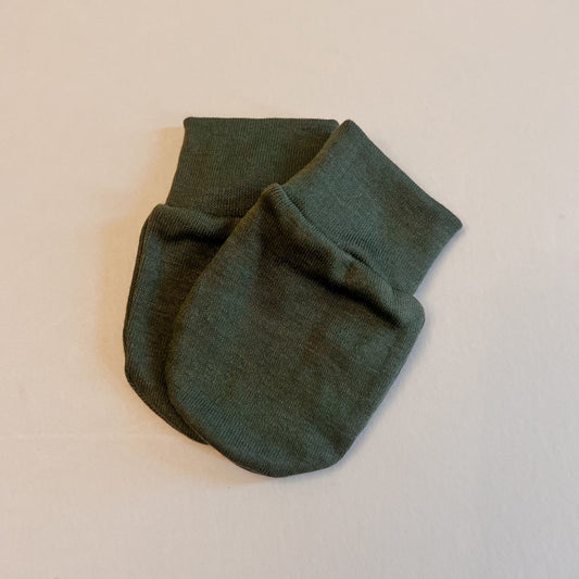 Seaweed Baby Mittens