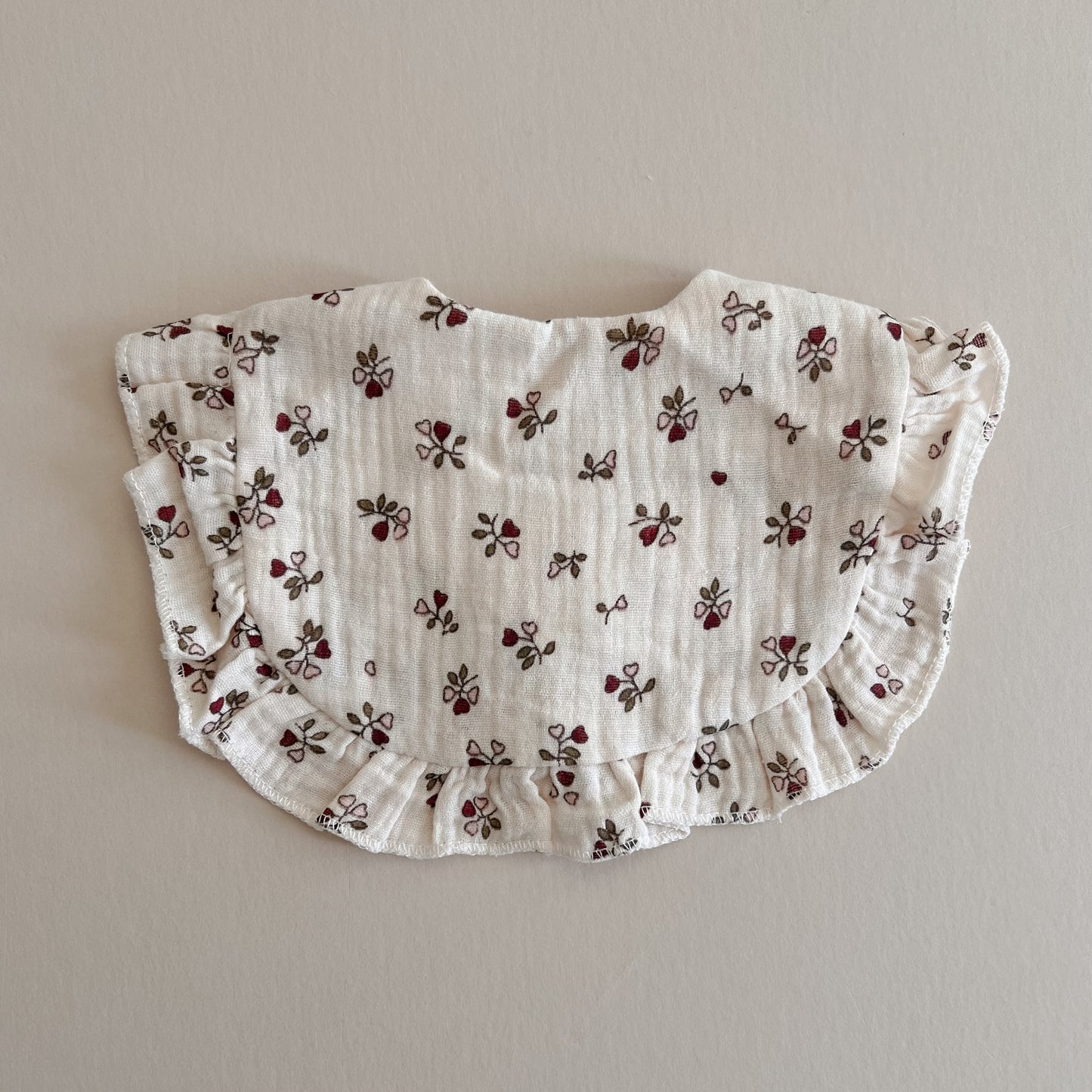 Heart Buds Lace Bib